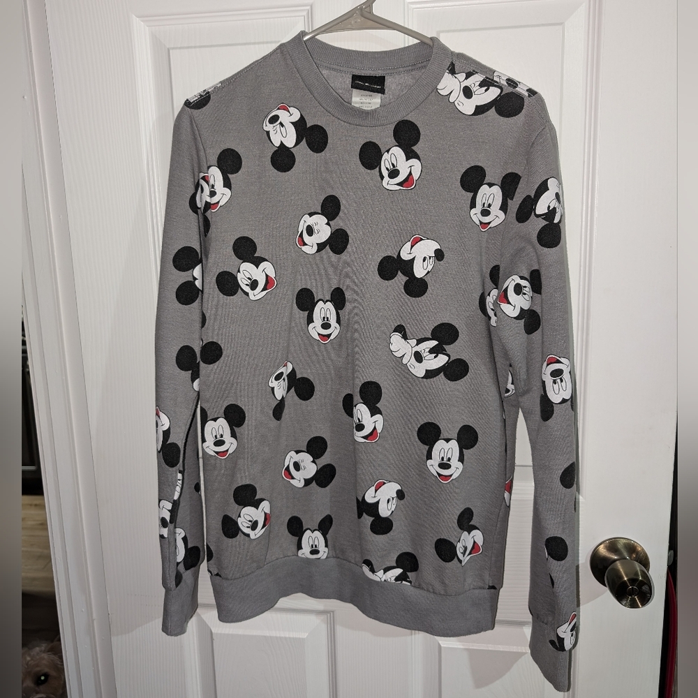 Micky mouse sweater size S